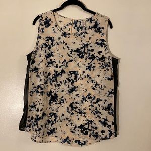 Tank Top Blouse with light pink pattern